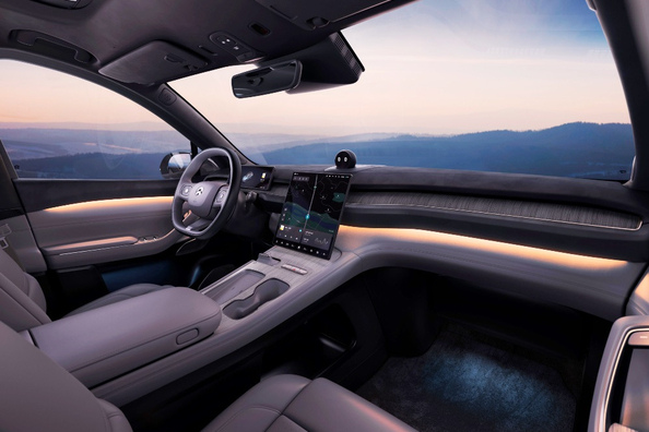 Review van de Nio ES7: krachtige elektrische crossover met een actieradius tot 930 km Foto 6