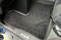 MAN TGX 2020– Premium stoffen automatten (Zwart) foto 1
