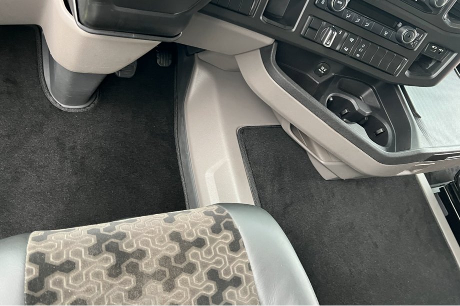 Volvo FH 2012– Textiele automatten Deluxe (Zwart) Foto 3