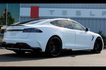 Tesla Model S 2012– LRT-Design Carbon bodykit foto 9