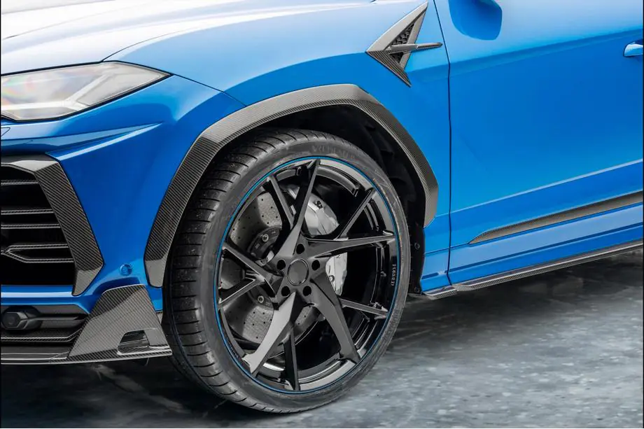 Lamborghini Urus 2018– MNSR Carbon bodykit set (voor 2018-2022) Foto 9
