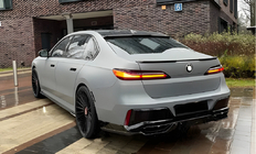 BMW 7 Serie G70/G71 2022– Spoiler foto 3