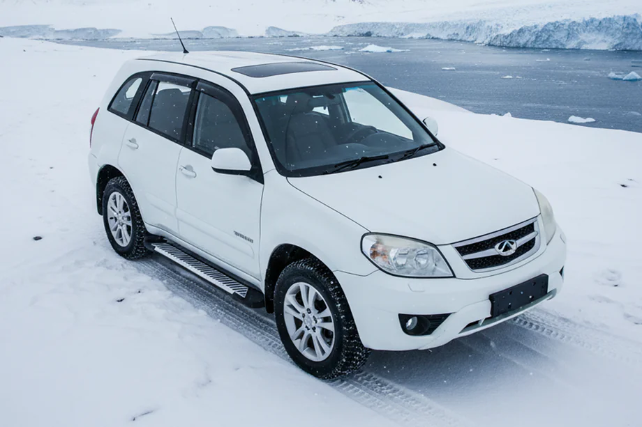 Chery Tiggo 3 2005– Line side steps (set van 2, aluminium) Image