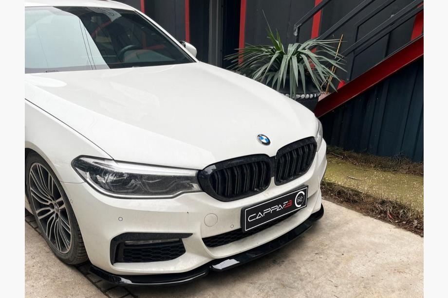 BMW 5 Serie G30/G31 2017–2023 Frontbumperlip Lip EuroCap (voor M-Sport 2017-2020, hoogglans zwart) Image