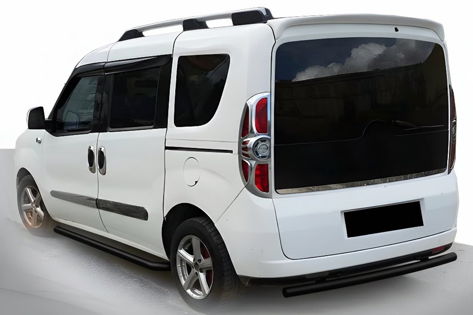 Opel Combo 2012–2018 Achterbeugel Black (RVS) Image