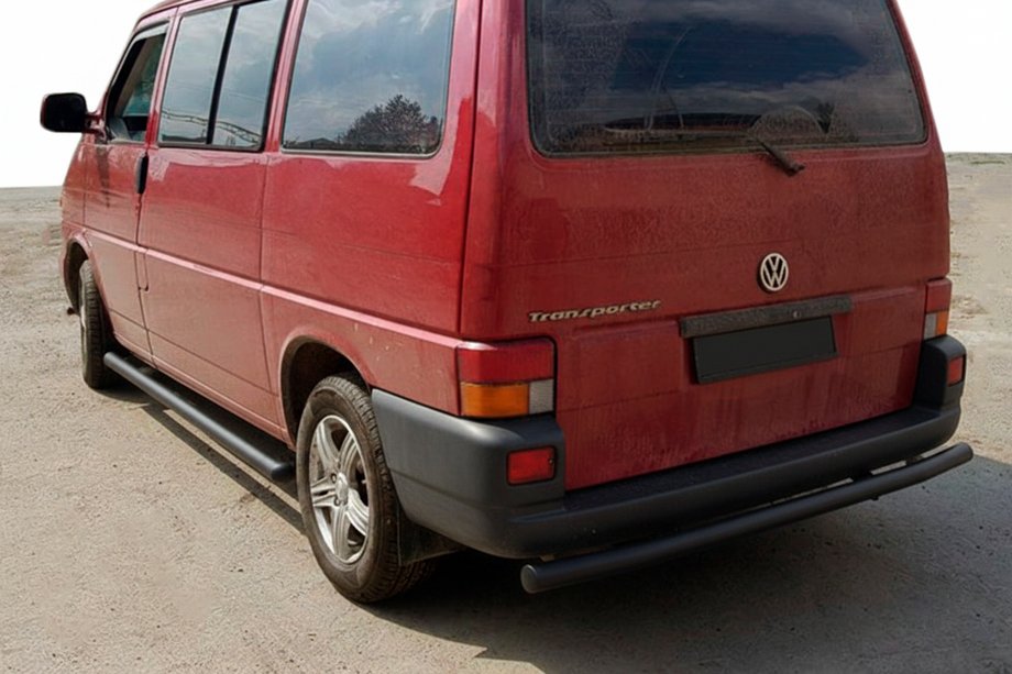 Volkswagen T4 Caravelle/Multivan 1990–2003 Achterbeschermbeugel AK002 Black (RVS) Foto 2