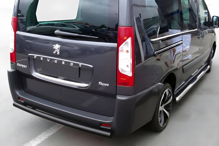 Peugeot Expert 2007–2016 Achterbeschermbeugel AK002 Black (RVS) Image