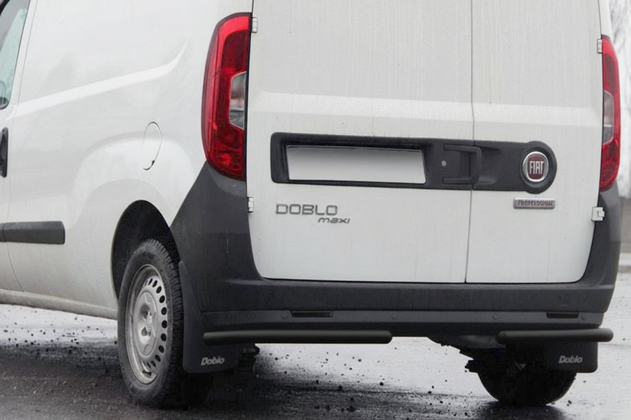 Fiat Doblo II 2010–2022 Achterhoekbeugels AK003 Black (RVS) Image