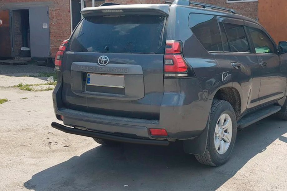 Toyota Land Cruiser Prado 150 2009–2023 Achterbeschermbeugel AK002 Black (RVS) Foto 4