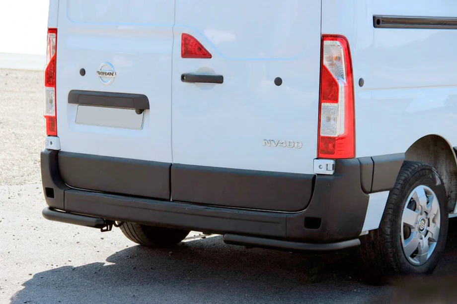 Nissan NV400 2010–2024 Achterhoekstukken AK003 Black (2 st., roestvrij staal) Image