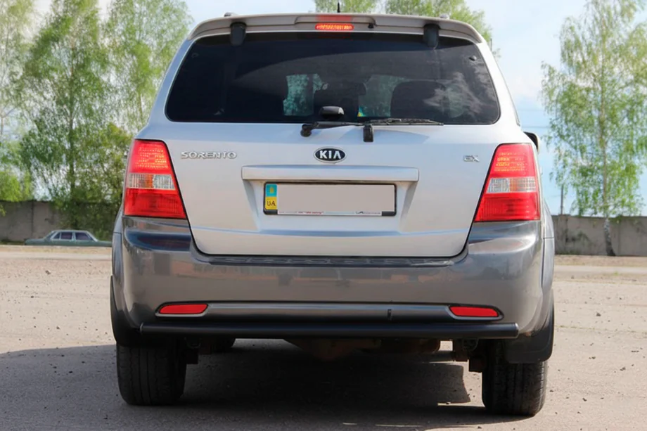 Kia Sorento I BL 2002–2009 Achterbeschermbeugel AK002 Black (RVS) Image
