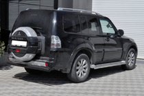 Mitsubishi Pajero Wagon III 1999–2006 Achterbeschermbeugel AK002 Black (RVS) foto 2