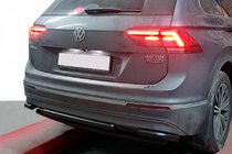 Volkswagen Tiguan 2016–2023 Achterbeschermbeugel AK001-2 Black (RVS) foto 1