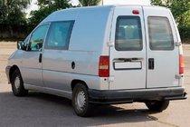 Citroen Jumpy 1996–2007 Achterste dubbele hoekbeugels AK003-подвійний Black (RVS) foto 4