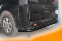 Renault Trafic 2001–2015 Achterbumperbescherming met hoeken, zwart (RVS) foto 2