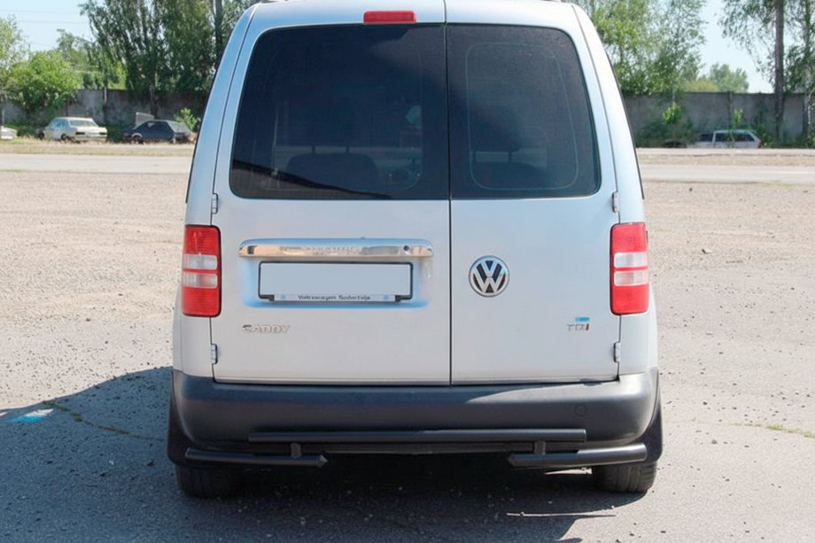 Volkswagen Caddy 2004–2010 Achterbeugel AK003-2 Black (2 stuks, RVS) Foto 2