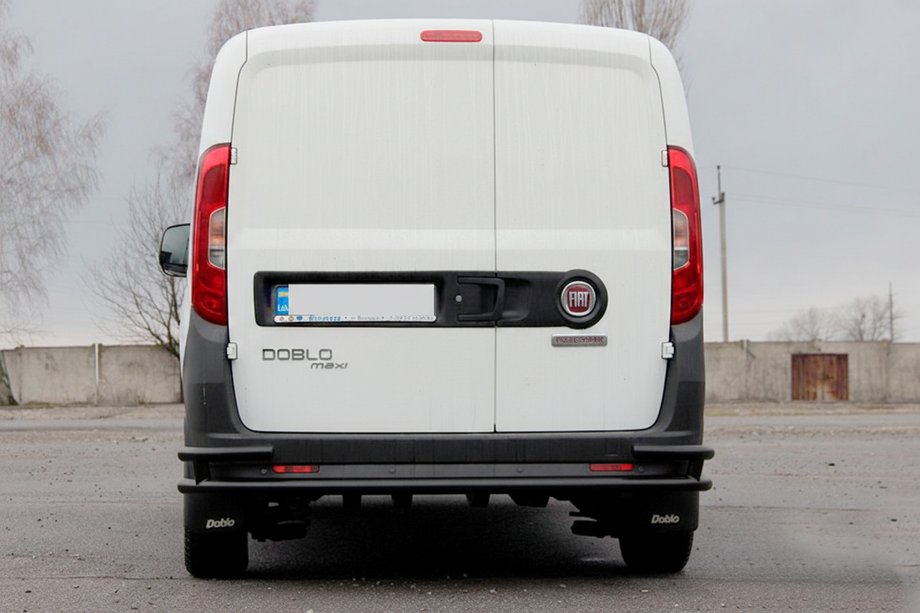 Opel Combo 2012–2018 Achterrolbeugel AK005/2-Dubbel Black (RVS) Image