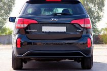 Kia Sorento II XM 2009–2014 Achterbeugel AK007-2 Black (RVS) foto 2