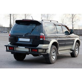 Achterbeschermbeugel AK-Special Black (RVS) Mitsubishi Pajero Sport 1996–2007 foto 3