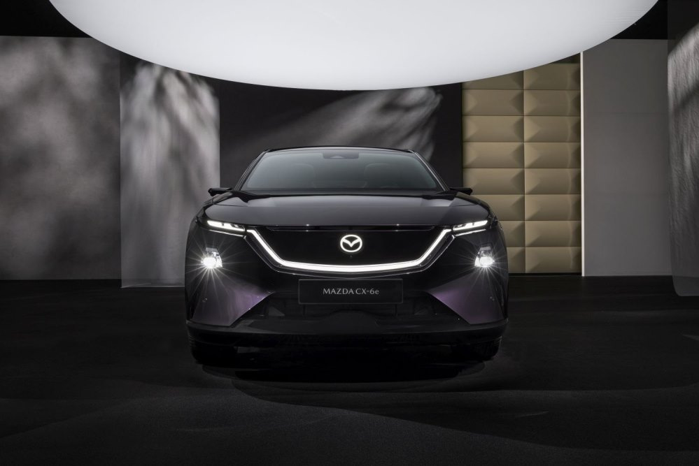 Review Mazda CX-6e 2026: elegantie in elektrische vorm