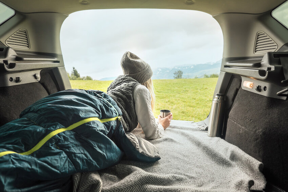 Slapen in de auto: praktische tips