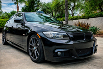 BMW 3-serie E90/E91 2005–2011 M-Sport bodykit (voor E90 2008-2011) Enkele uitlaat met uitlaten links en rechts foto 2
