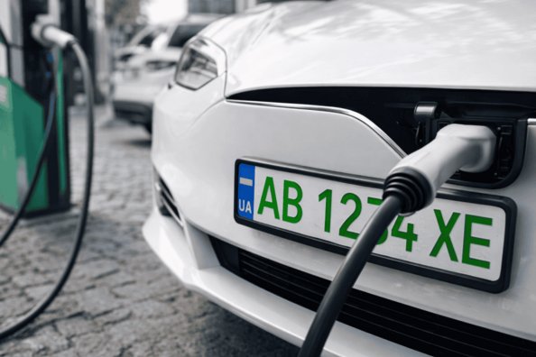 Waarom heeft een auto groene kentekenplaten? Wat betekenen ze in Oekraïne Foto 1