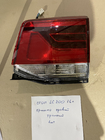 Toyota Land Cruiser 200 2007–2021 B-keus Achterlicht rechts binnen 2016-2021 (OEM-standaard) (op kofferklep) (gebarsten) foto 2