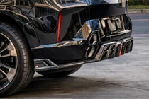 BMW XM G09 2022– Achterbumper diffuser AE (carbon) foto 2