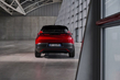 Test Alfa Romeo Junior (2025): hybride en elektrische crossover in één auto foto 2