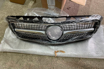Mercedes CLS C218 2011–2018 Outlet: Voorgrille 2011-2014 (Diamond Silver) foto 2