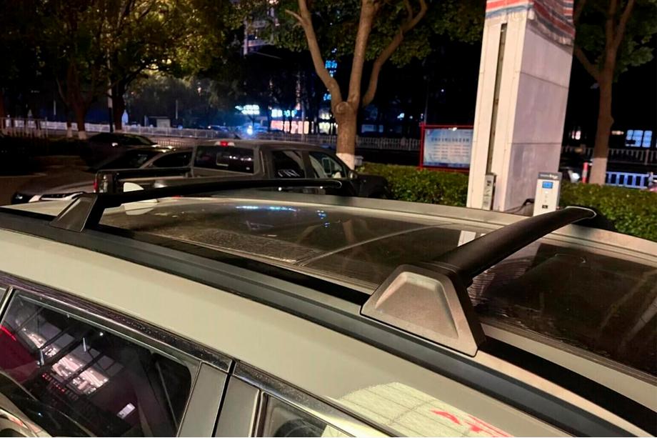 Toyota Corolla Cross 2020– Dakdragers (dwarsbalken) voor geïntegreerde dakrails OEM (2 stuks) Image