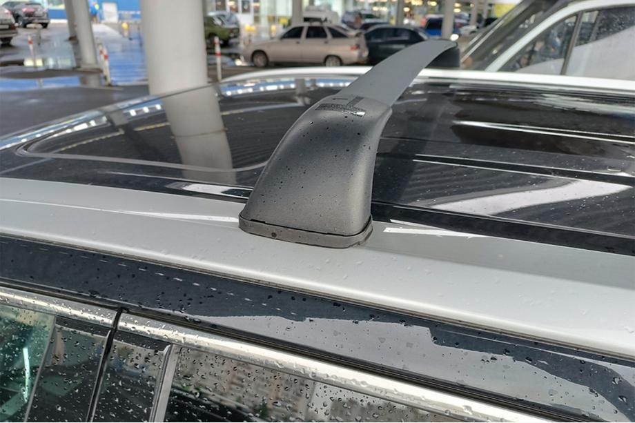 Toyota Highlander 2013–2019 Dakdragers (dwarsbalken) voor geïntegreerde dakrails OEM (2 stuks) Grijs Foto 8
