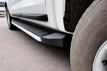 Mitsubishi L200 2024– HARMS side steps (2 stuks) foto 1
