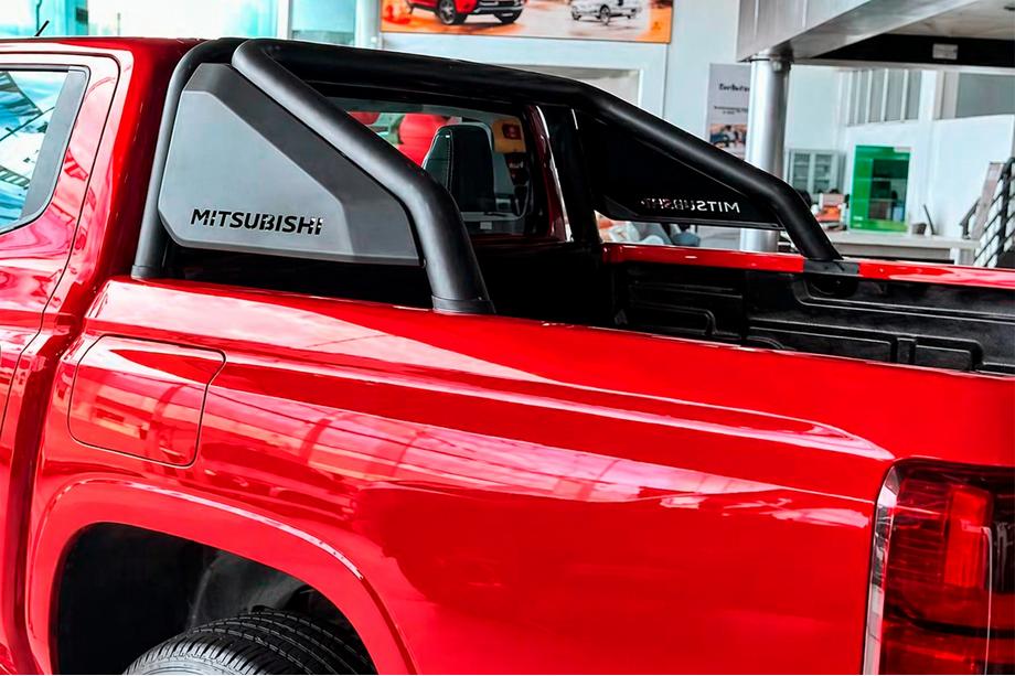 Mitsubishi L200 2024– Rolbeugel (laadbakbeugel) Image