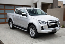 Isuzu D-Max 2019– Side steps Tayga Grey (2 stuks, aluminium) foto 1