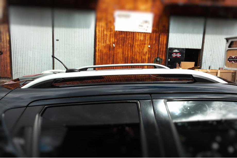 Nissan Juke 2010–2019 Dakrails CROWN (mat grijs) Image