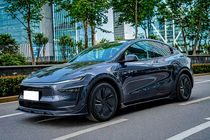 Tesla Model Y 2020– Bodykitset Black Warrior (voor 2025+) foto 1