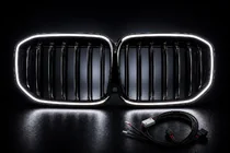 BMW X7 G07 2019– BMW nierengrille M-Look LED (2019-2022, hoogglans zwart) foto 11