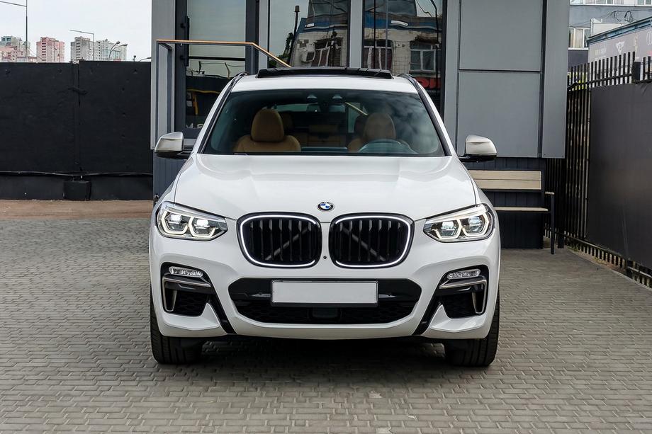 BMW X3 G01 2018– Niergrilles 1 Bar LED (2018-2021, glanzend zwart) Image