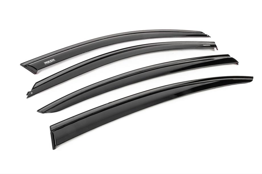 BMW 5 Serie G30/G31 2017–2023 Winddeflectors met zwarte sierlijst Niken Luxury (4 stuks) Foto 3