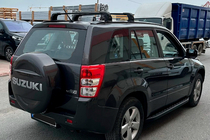 Suzuki Grand Vitara 2005–2017 Dakdragers (dwarsbalken) voor originele bevestigingspunten Ecem V3 (2 stuks) Grijs, 110 cm foto 4