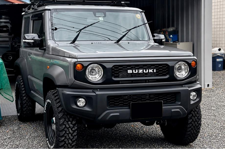Suzuki Jimny 2018– Radiatorgrille (OffRoad) Image