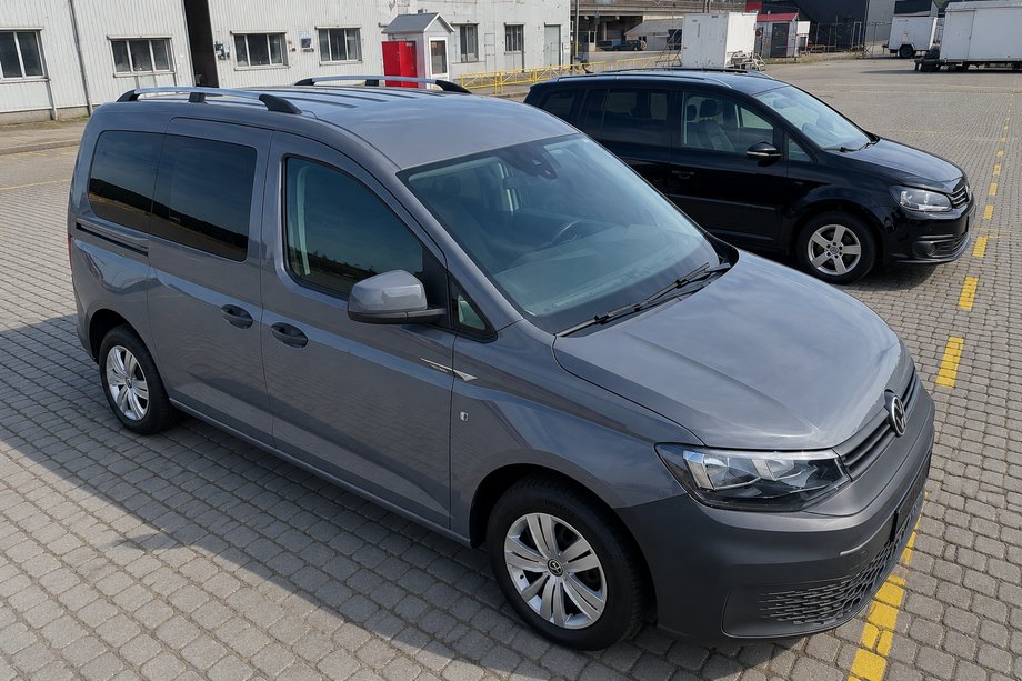 Ford Connect 2021– Chroom dakrails (Turks design) Standaard wielbasis, metalen voeten Foto 3