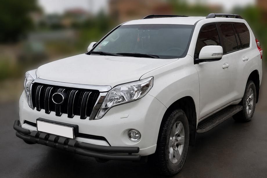 Toyota Land Cruiser Prado 150 2009–2023 Bullbar F3-31 Black (RVS) Image