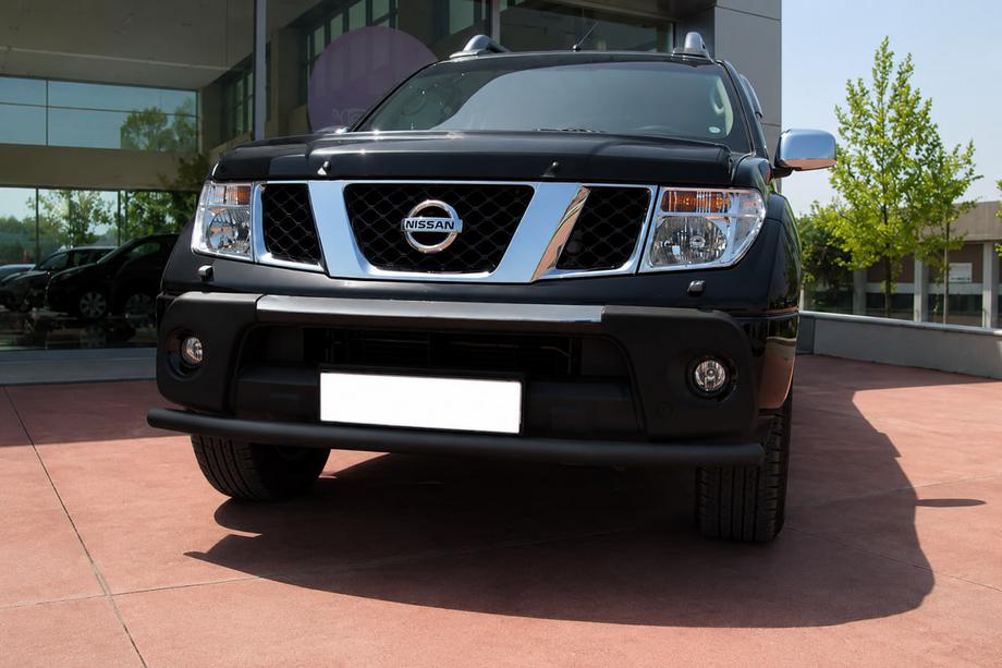 Nissan Navara 2006–2015 Voorbumperbescherming ST008 Black (RVS) Foto 3