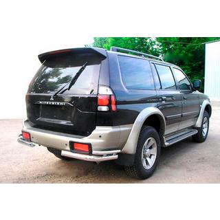 Achterste dubbele hoekstukken (2 st., RVS) Mitsubishi Pajero Sport 1996–2007