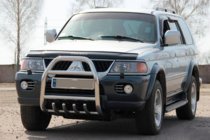 Mitsubishi Pajero Sport 1996–2007 Bullbar QT007 (RVS) foto 3