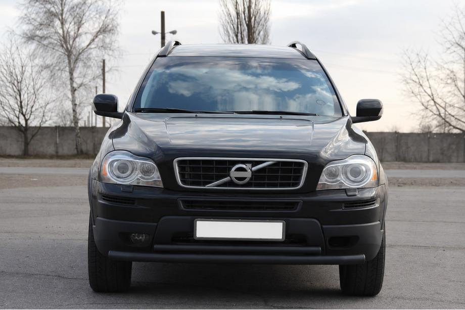 Volvo XC90 2002–2014 Bullbar ST014 Black (roestvrij staal) Image