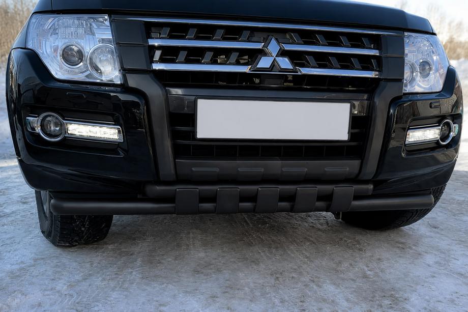 Mitsubishi Pajero Wagon IV 2006–2021 Voorbumperbeschermer ST015 Black (RVS) Foto 1